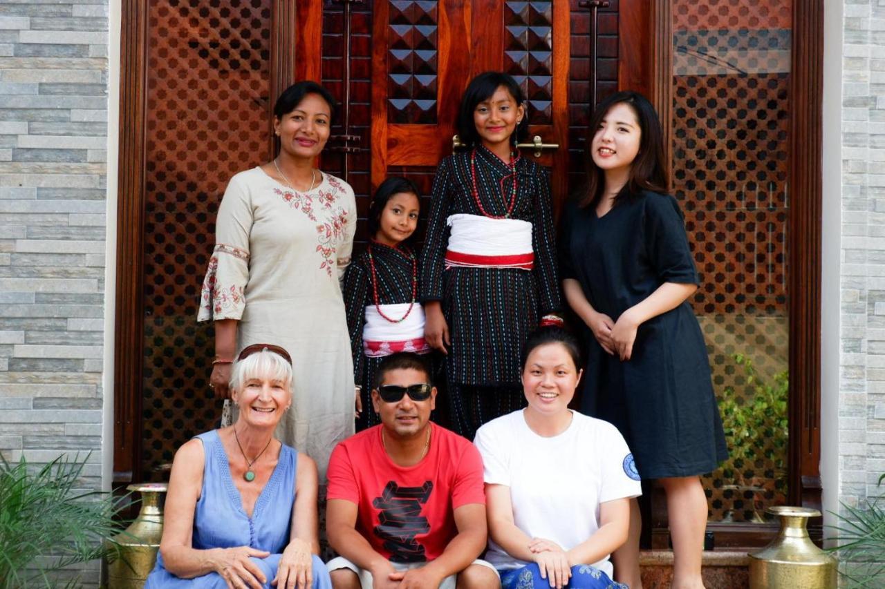 Shine Homestay Famille Francophone Kathmandu Esterno foto